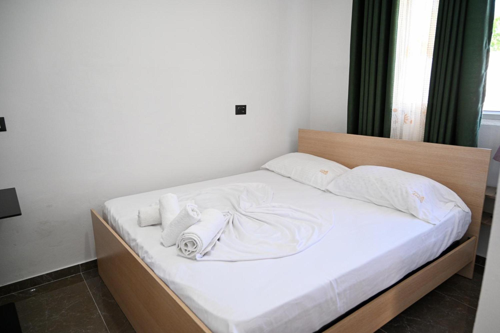 Hotel Aaron Durrës