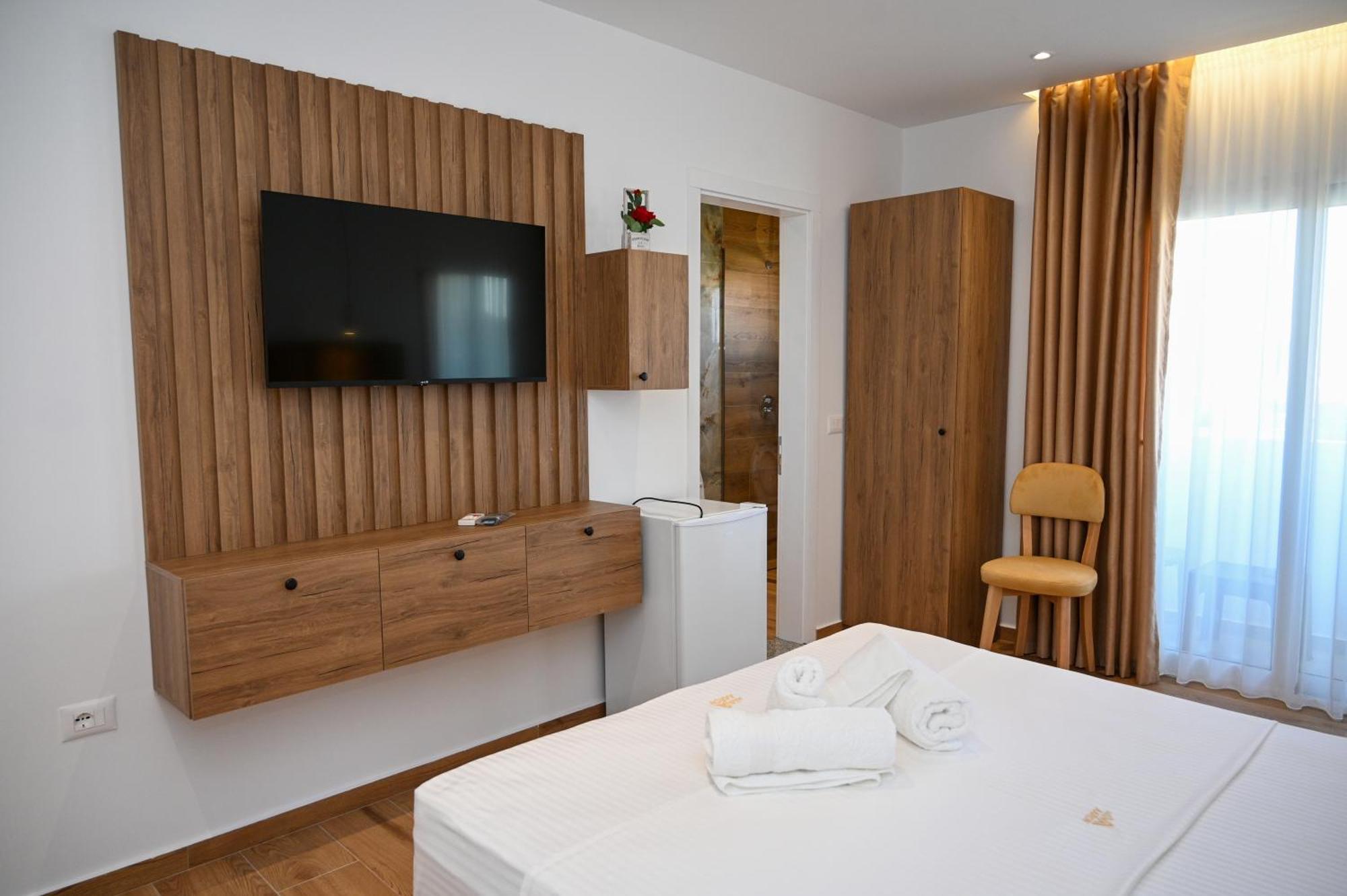 Hotel Aaron *