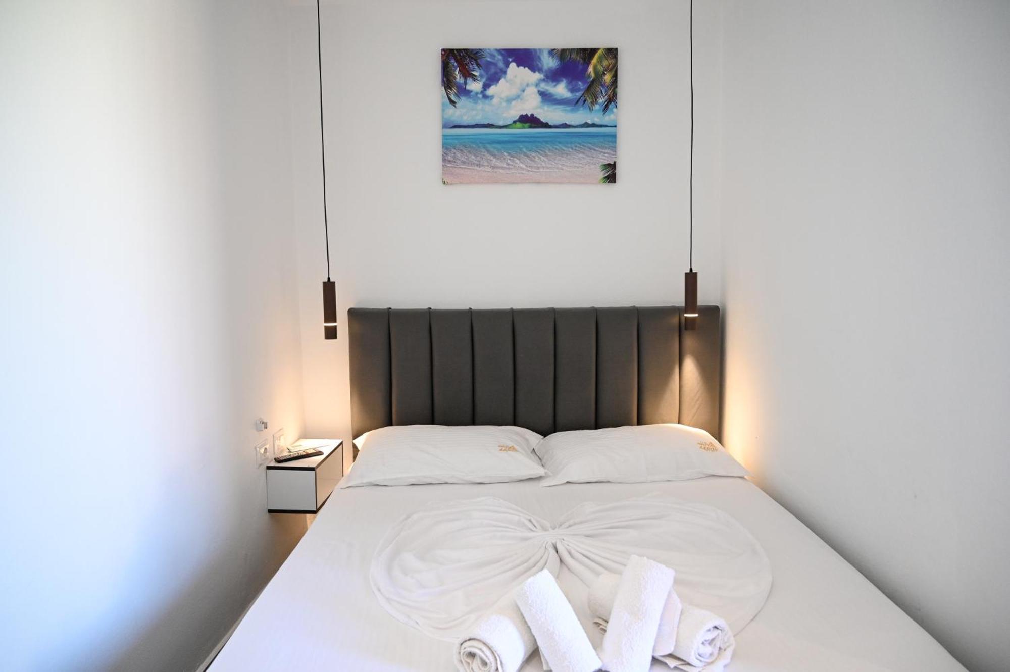Aaron Hotel Durrës