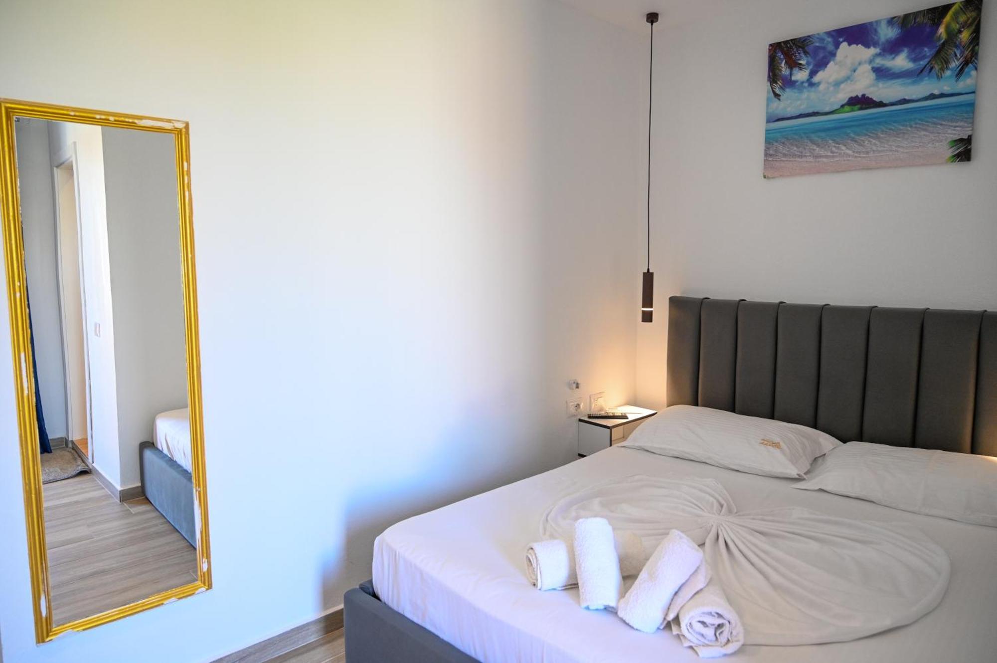 Hotel Aaron Durrës